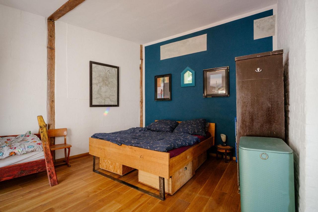 The Upholstery Tinyhouse Deluxe Eco Kreativ Citynah Apartment Chemnitz