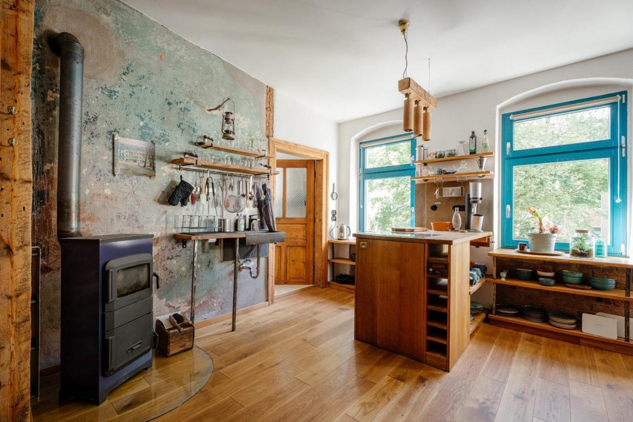 The Upholstery Tinyhouse Deluxe Eco Kreativ Citynah
