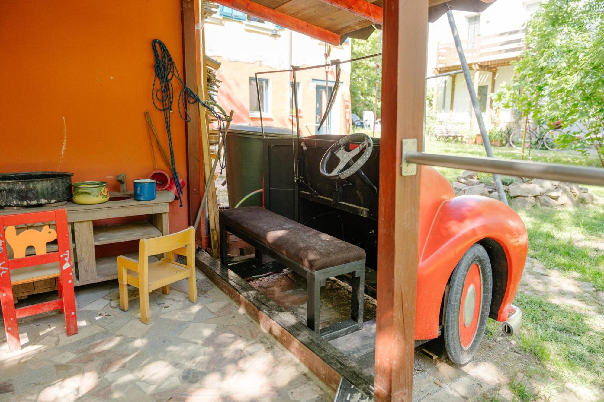 The Upholstery Tinyhouse Deluxe Eco Kreativ Citynah * Chemnitz