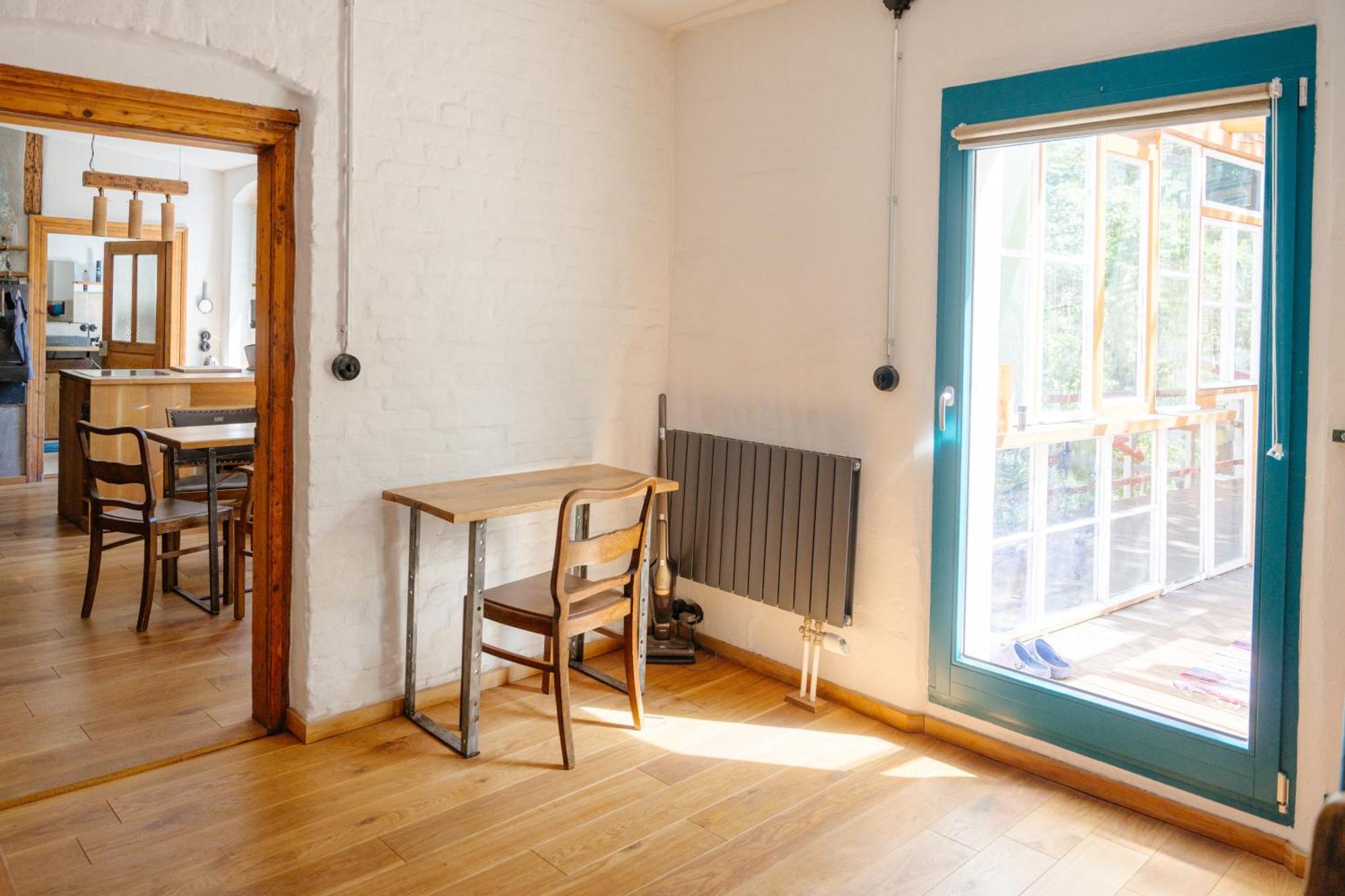 The Upholstery Tinyhouse Deluxe Eco Kreativ Citynah * Chemnitz