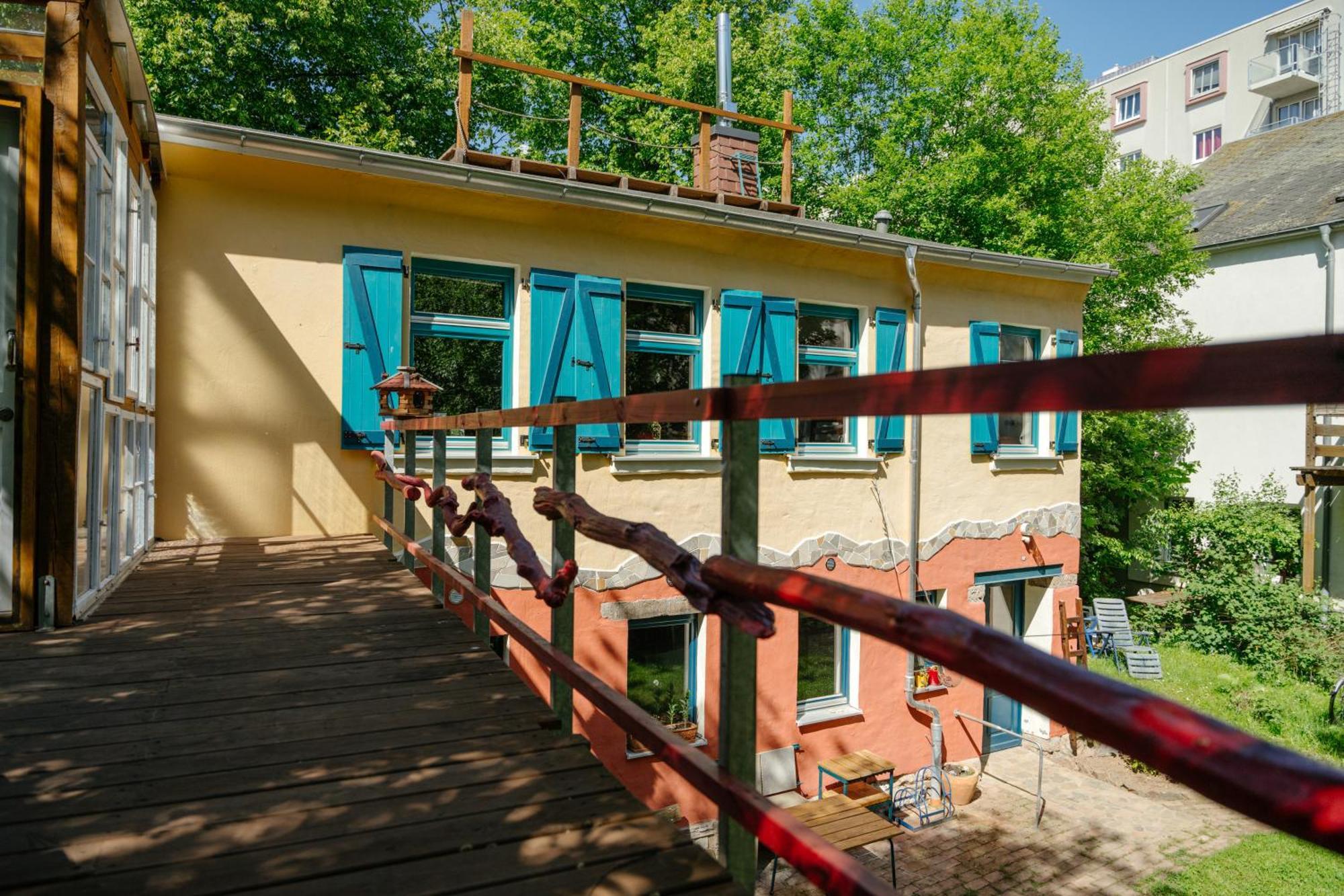 The Upholstery Tinyhouse Deluxe Eco Kreativ Citynah Apartment *